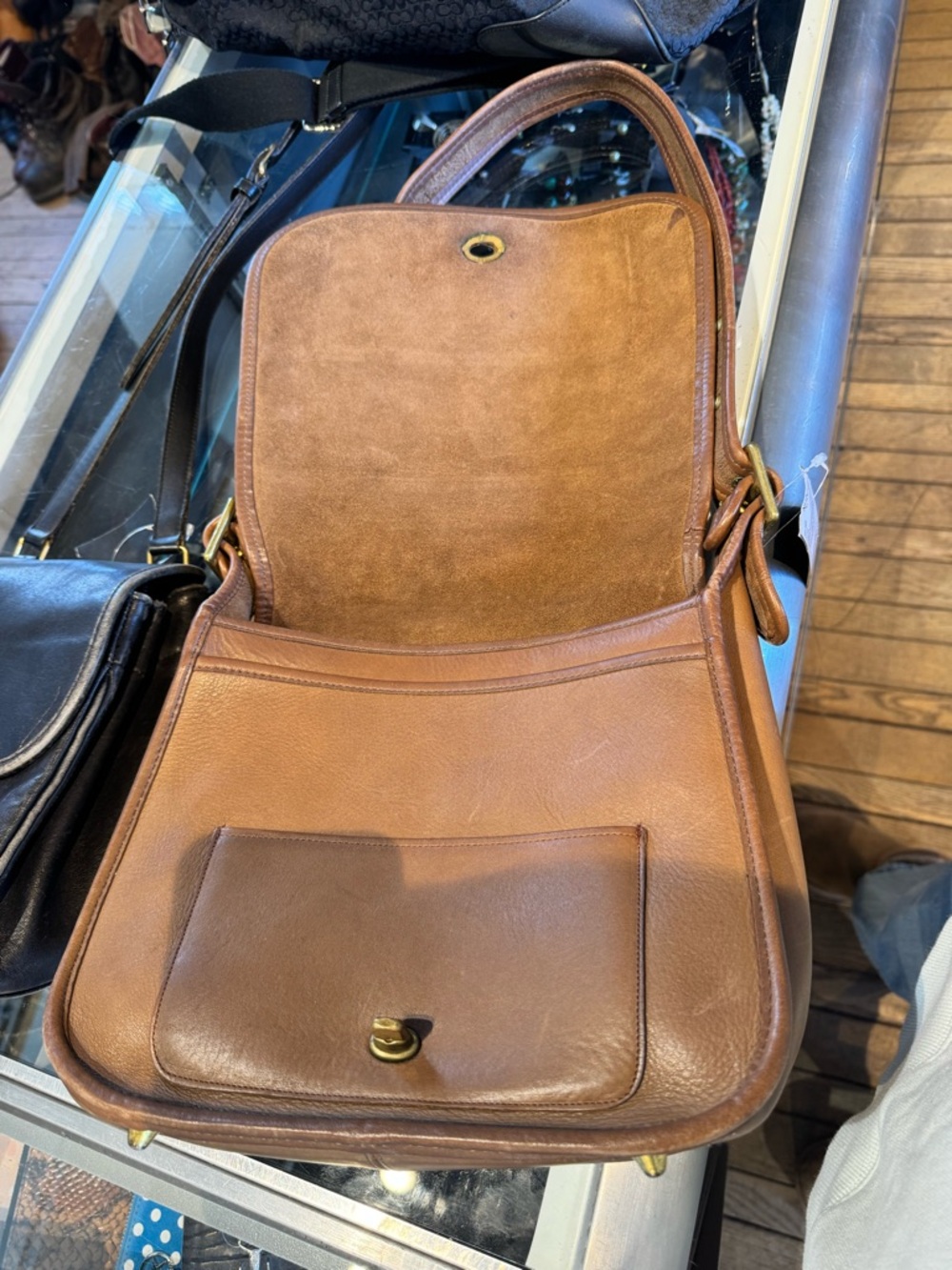 Coach Vintage Stewardess Leather Shoulder Bag - Picture 2 of 7